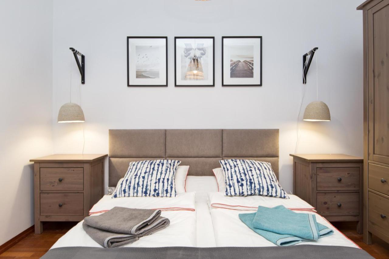 Apartament Nadmorski Dwor Гданьск Экстерьер фото